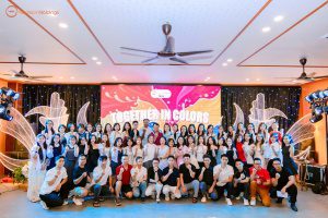 Tập thể Công ty Viet Vision Travel