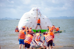 5To-chuc-chuong-trinh-team-building-amazing-race-bien