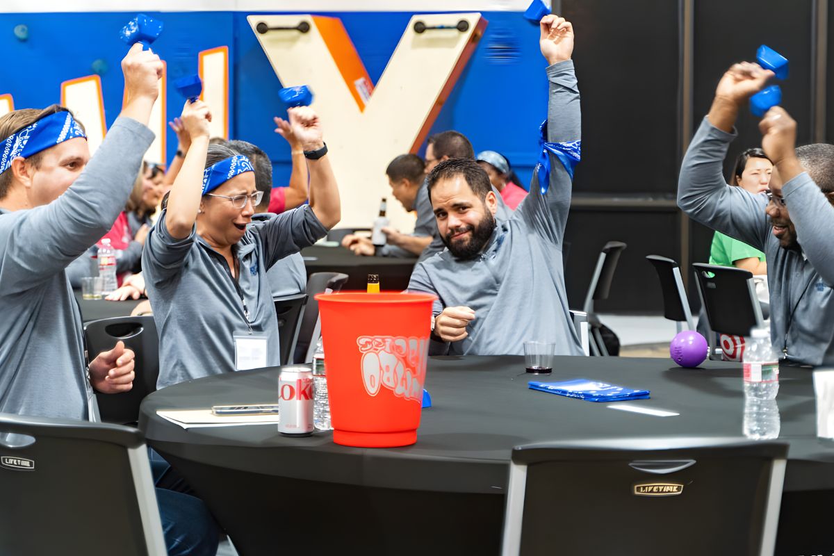 Ice Breaking Game giúp đội nhóm mở lòng và giao tiếp tự nhiên hơn