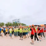 Cẩm Nang Tổ Chức Team Building Biển 2026 Từ A-Z