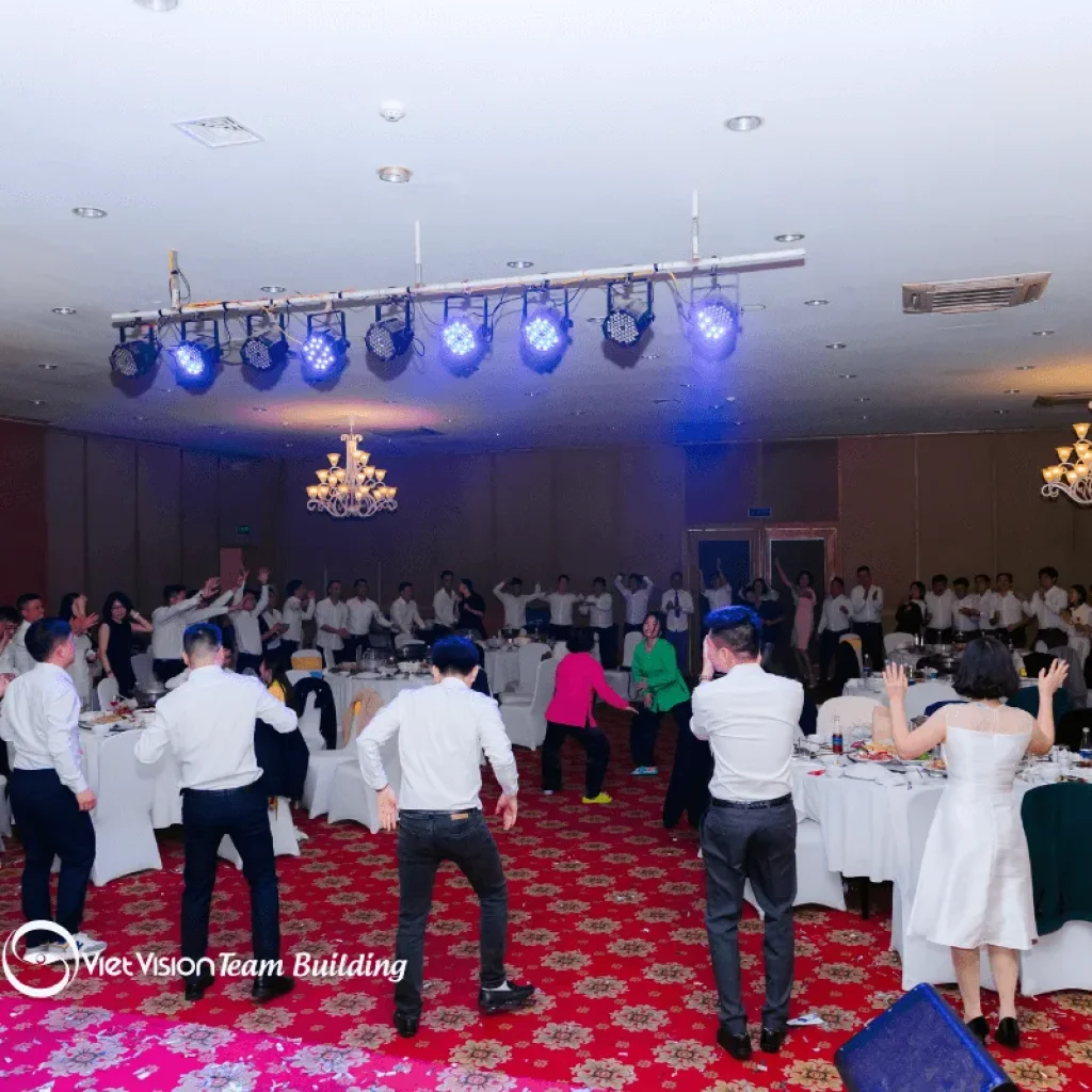 Công ty tổ chức tiệc cuối năm year end party cho công ty, doanh nghiệp