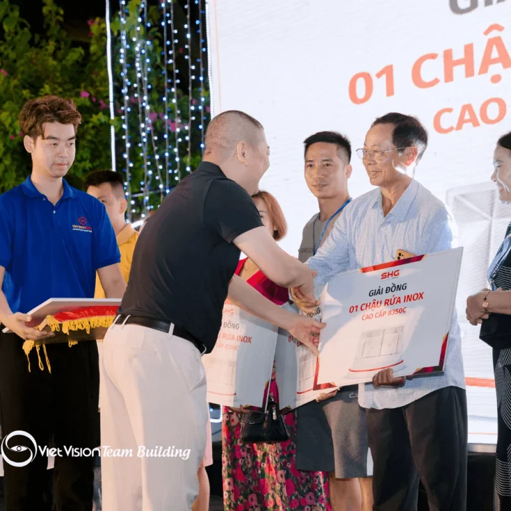 Công ty tổ chức tiệc tất niên cuối năm year end party chuyên nghiệp, uy tín