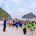 Đồng đội VPBank cùng nhau bứt phá trong teambuilding tại Hạ Long với Công Ty Tổ Chức Team Building Uy Tín