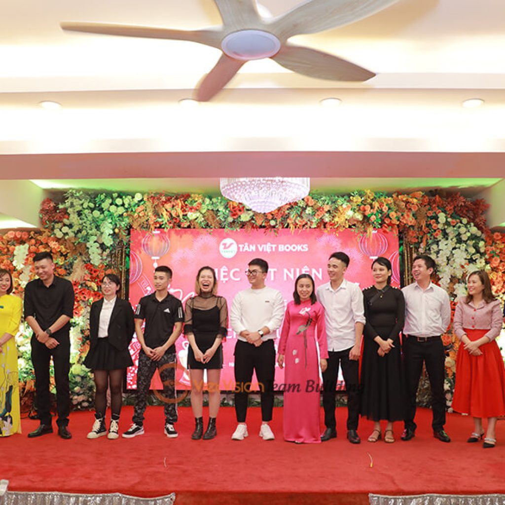 Hình Ảnh Chương Trình Tiệc Tất Niên (Year End Party) Nhà Sách Tân Việt - Năm Mới Tư Duy Mới (4)