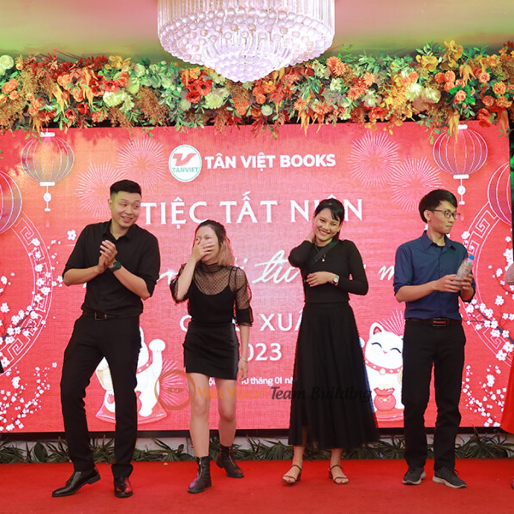 Hình Ảnh Chương Trình Tiệc Tất Niên (Year End Party) Nhà Sách Tân Việt - Năm Mới Tư Duy Mới (6)