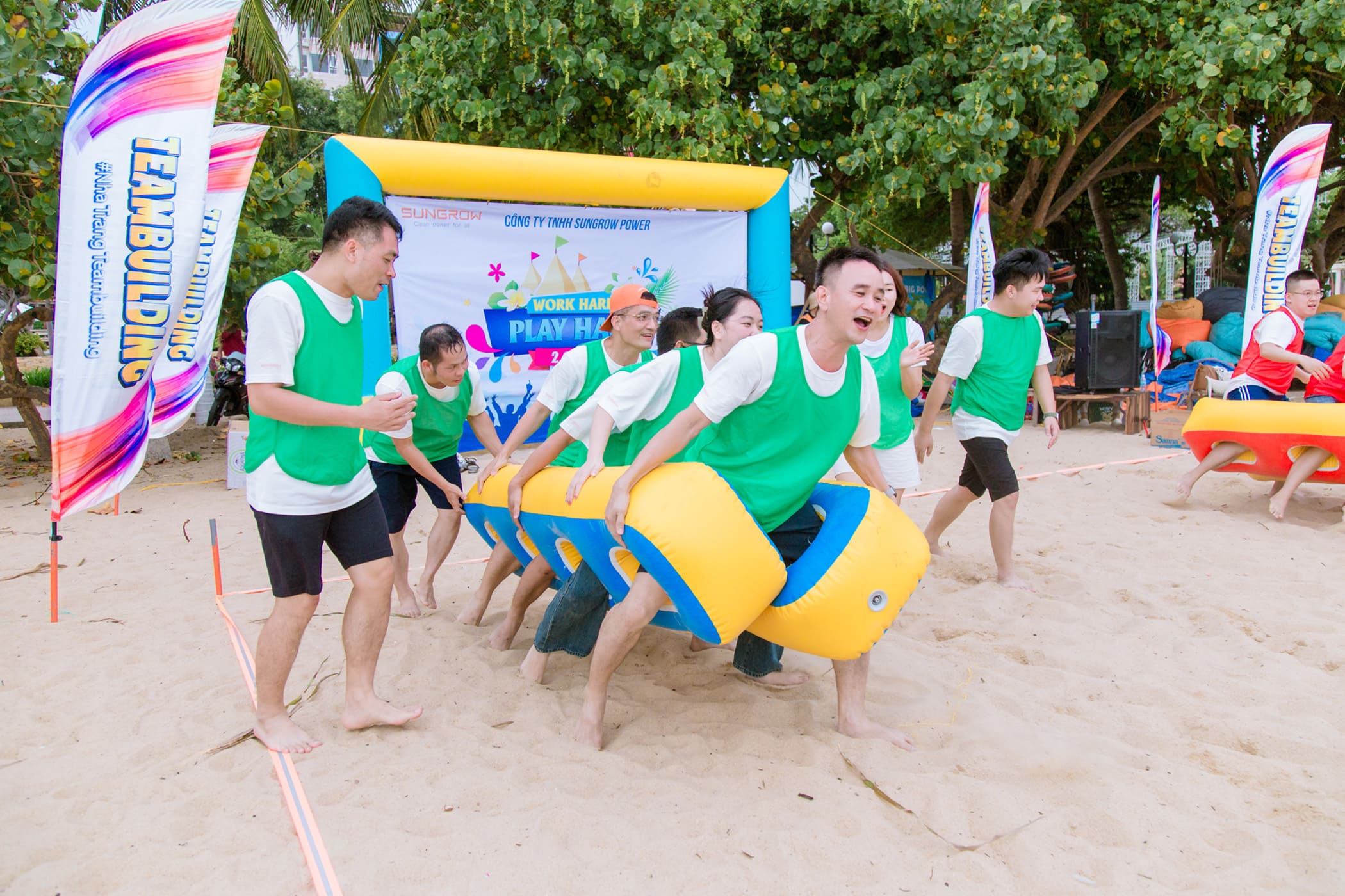 Liên hệ với chúng tôi - Sự kiện Teambuilding thiết kế riêng cho doanh nghiệp