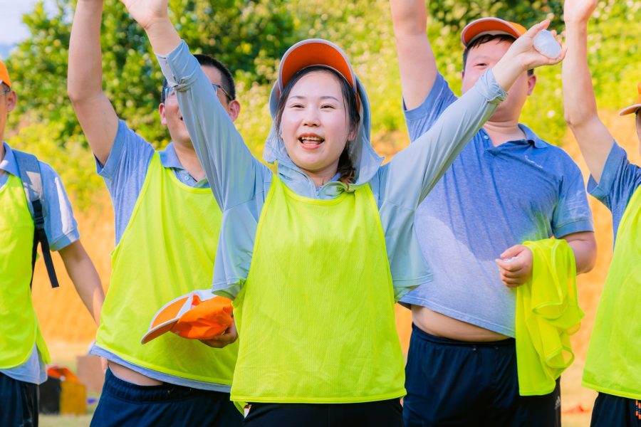 Team building Amazing Race lửa thử vàng