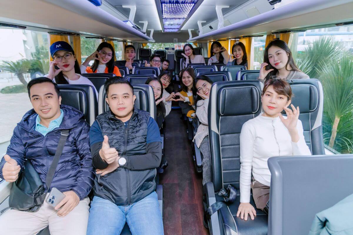 Hành Trình Trải Nghiệm Gắn Kết Ngay Từ Trên Xe