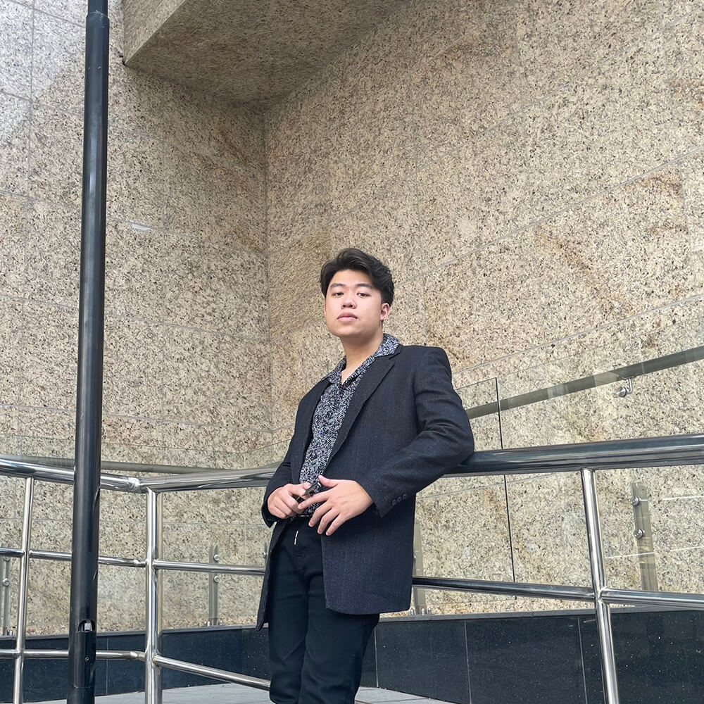 Nguyễn Nguyên Hoàng - Nhân viên Marketing