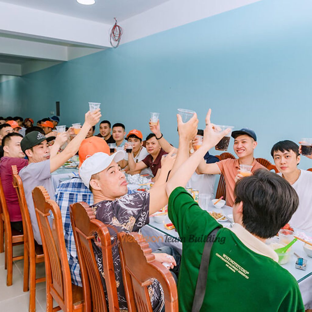 Tổ Chức Du Lịch & Gala Dinner Tại Tam Đảo Đêm Lửa Trại (10)