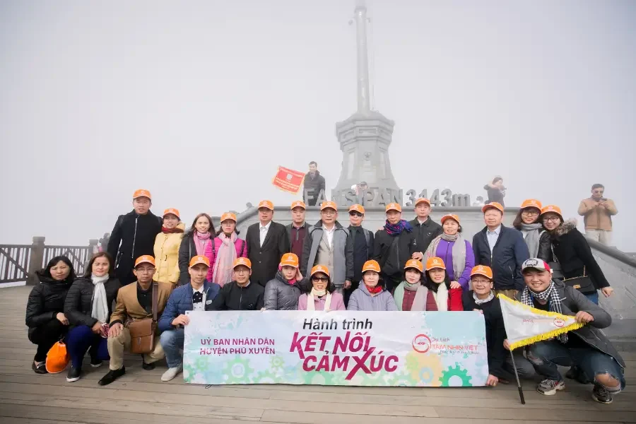 Tổ Chức Team Building Du Xuân Sapa