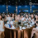Toàn cảnh tổ chức Year End Party tại nhà hàng sang trọng