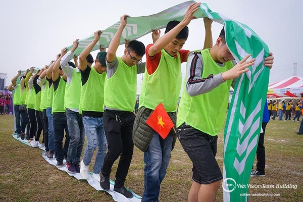 Áo lưới đồ chơi team building cho công ty - Màu xanh lá