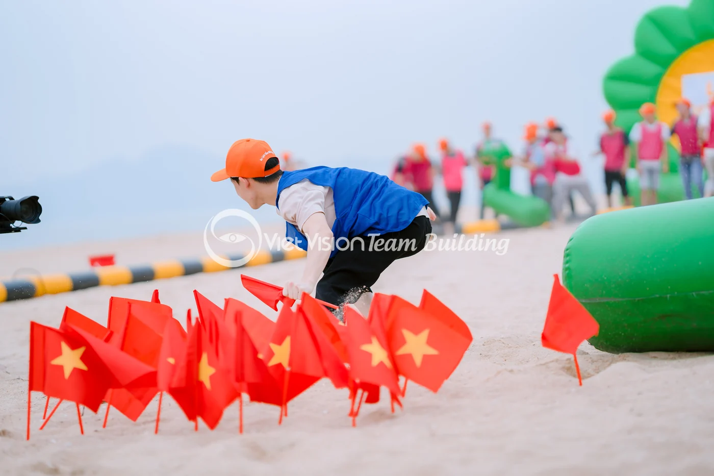Vật tư và chướng ngại vật trạm game trong team building Hạ Long