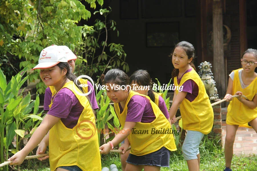Đội hình tham gia phải được đối chiếu trước ngày khởi hành Đội hình tham gia phải được đối chiếu trước ngày khởi hành