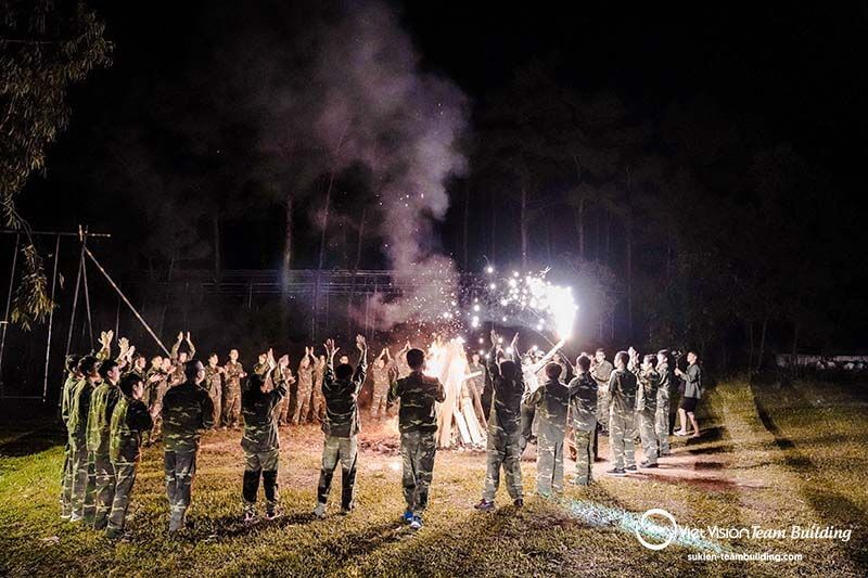 Chương trình đốt lửa trại học kỳ quân đội hấp dẫn
