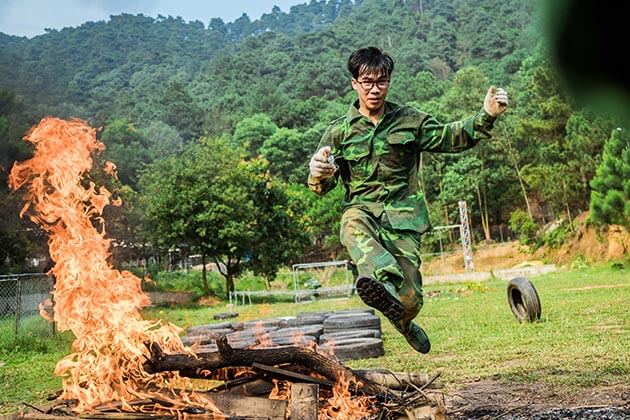 Công ty tổ chức chương trình team building quân đội cho công ty, doanh nghiệp