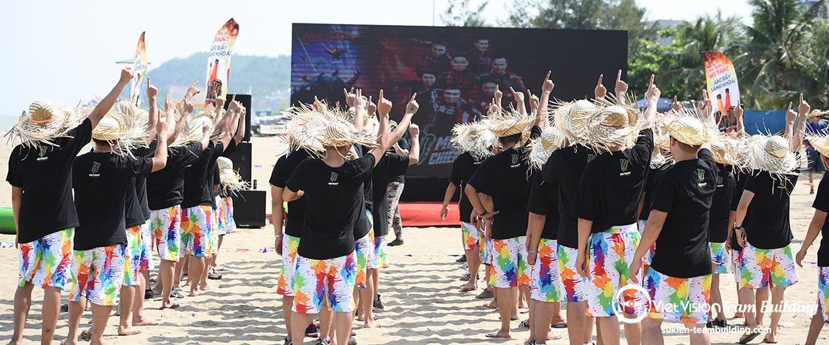 cong-ty-to-chuc-le-ra-mat-gioi-thieu-san-pham-moi-chuyen-nghiep-uy-tin