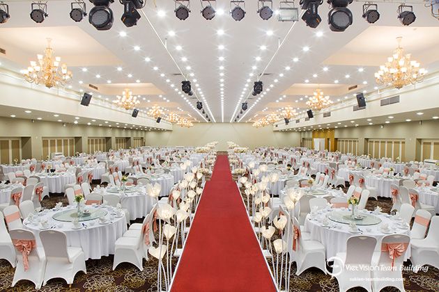 Địa điểm tổ chức sự kiện tại Hà Nội giá hợp lý - Nhà hàng Vạn Hoa