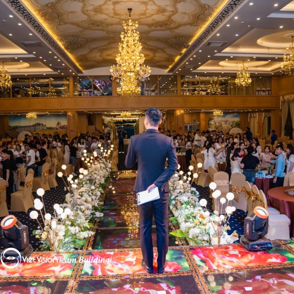 dịch vụ tổ chức tiệc cuối năm uy tín chuyên nghiện year end party