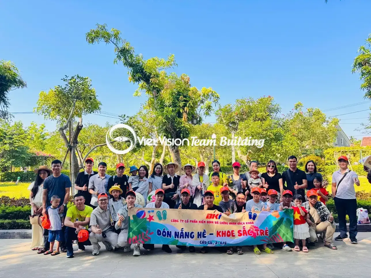 Đoàn tham gia thử thách phối hợp cùng Viet Vision Đoàn tham gia thử thách phối hợp cùng Viet Vision