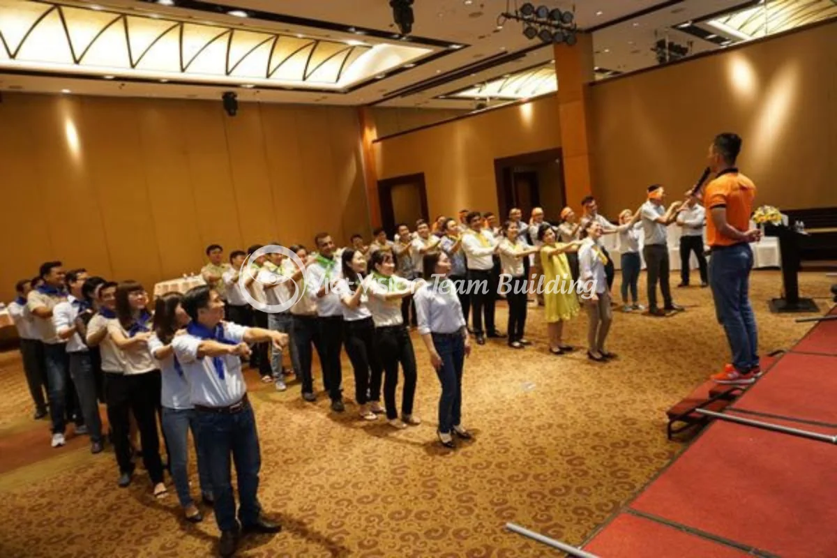 Người điều phối giúp các nhóm giữ đúng mục tiêu thảo luận Người điều phối giúp các nhóm giữ đúng mục tiêu thảo luận