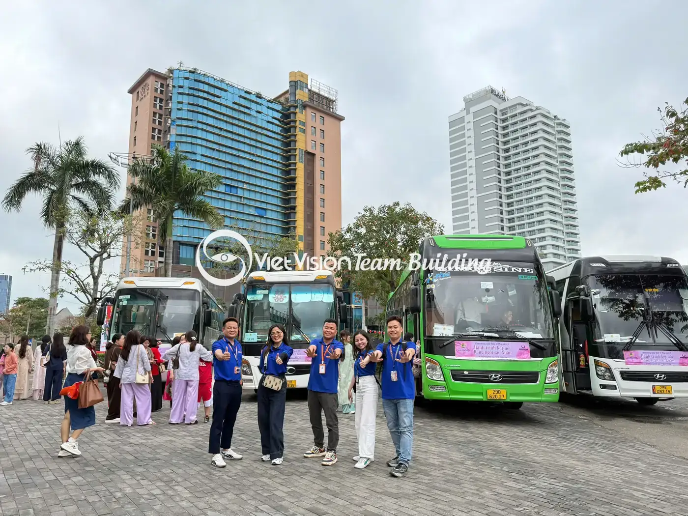 Thông tin xe và điểm đón cần được khóa sau hợp đồng Thông tin xe và điểm đón cần được khóa sau hợp đồng