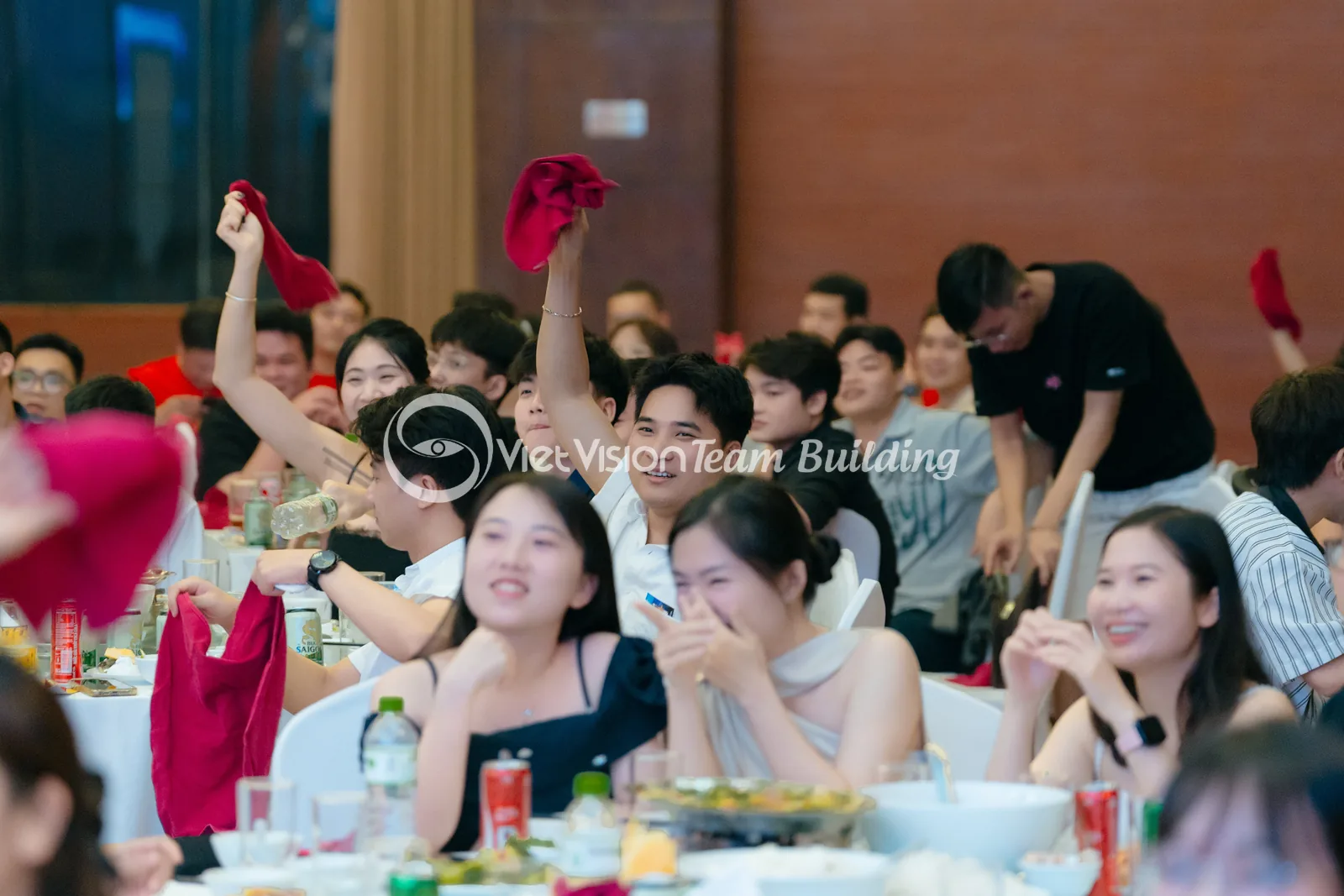 Khách Mời Hưởng Ứng Chương Trình Công Ty khách mời hưởng ứng chương trình công ty