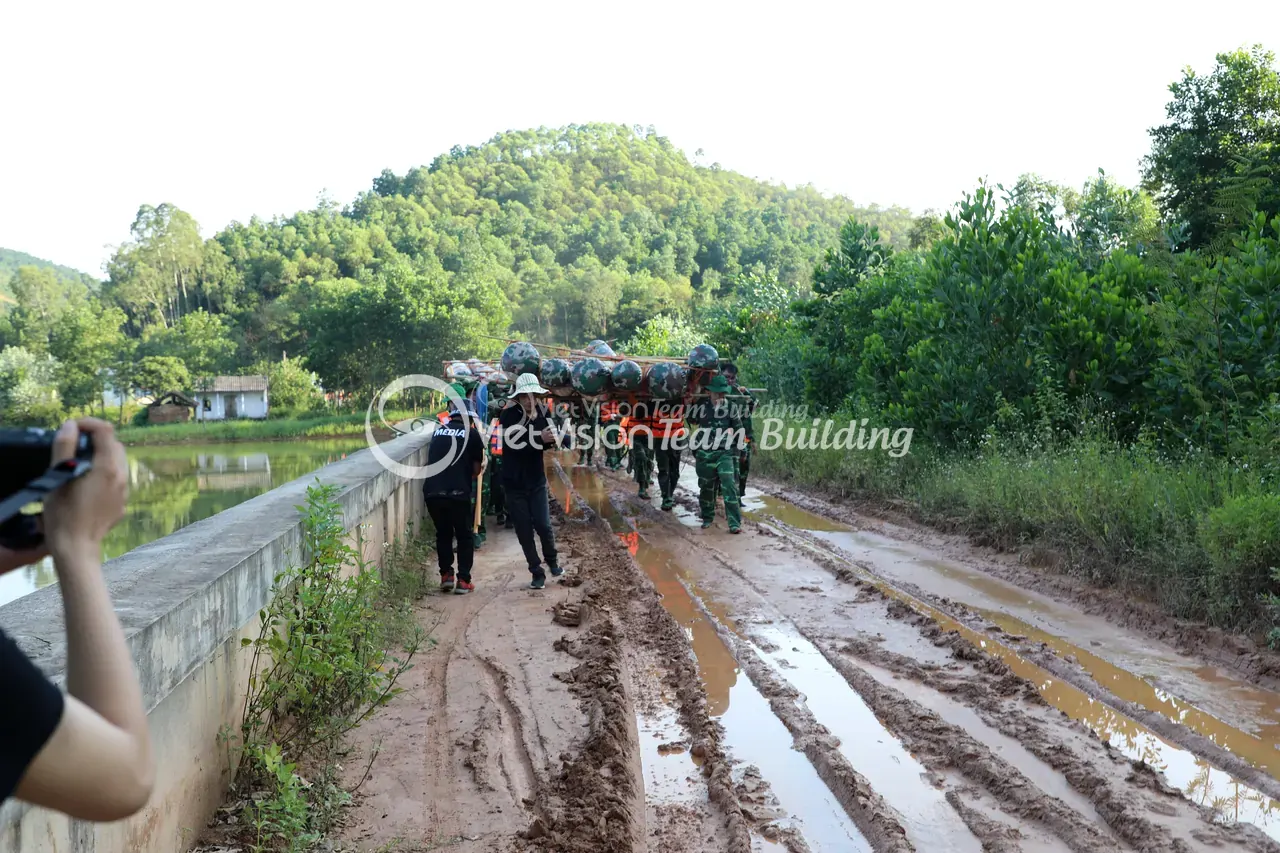 Đường địa hình tại Hamatra Đại Lải cho hoạt động team building quân đội 2 ngày 1 đêm Đường địa hình tại Hamatra Đại Lải cho hoạt động team building quân đội 2 ngày 1 đêm