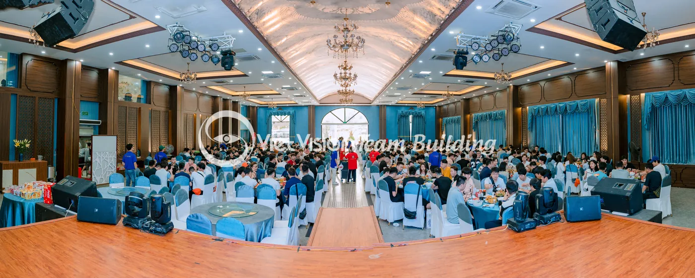 Không gian gala dinner Hạ Long sau chương trình team building