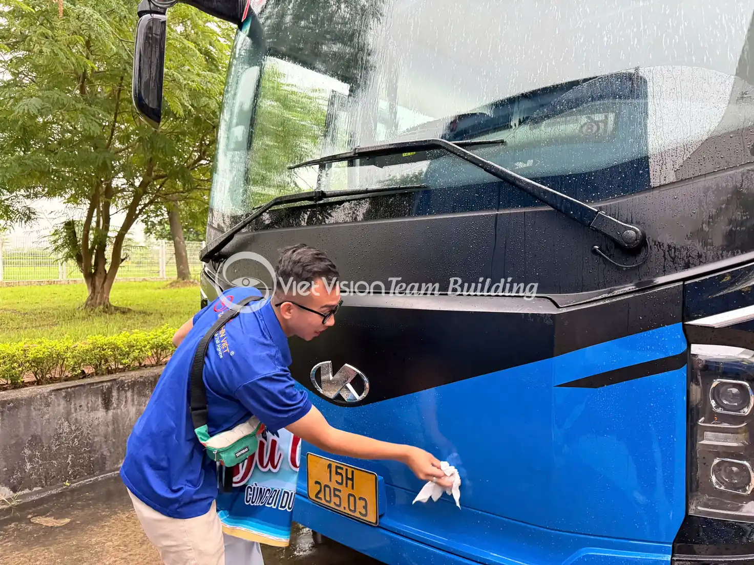 Kiểm Tra Xe Trước Khi Đón Đoàn Công Ty kiểm tra xe trước khi đón đoàn công ty