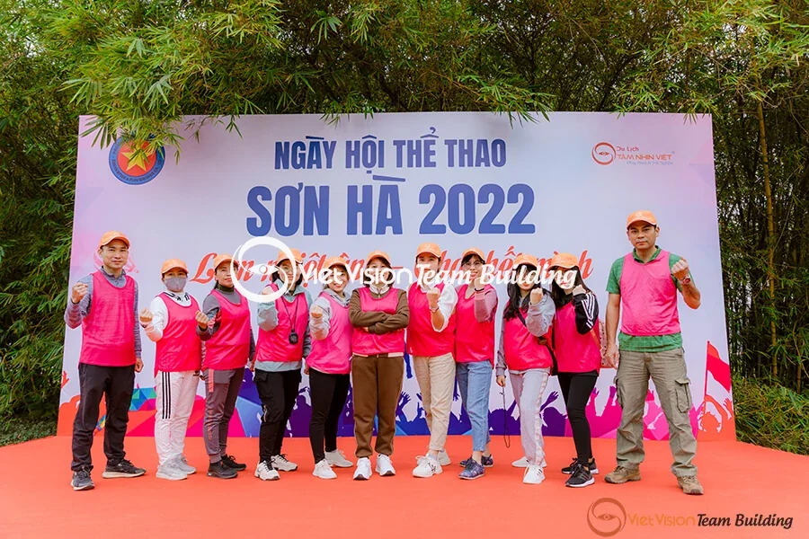 Đại diện các đội trong ngày hội thể thao doanh nghiệp