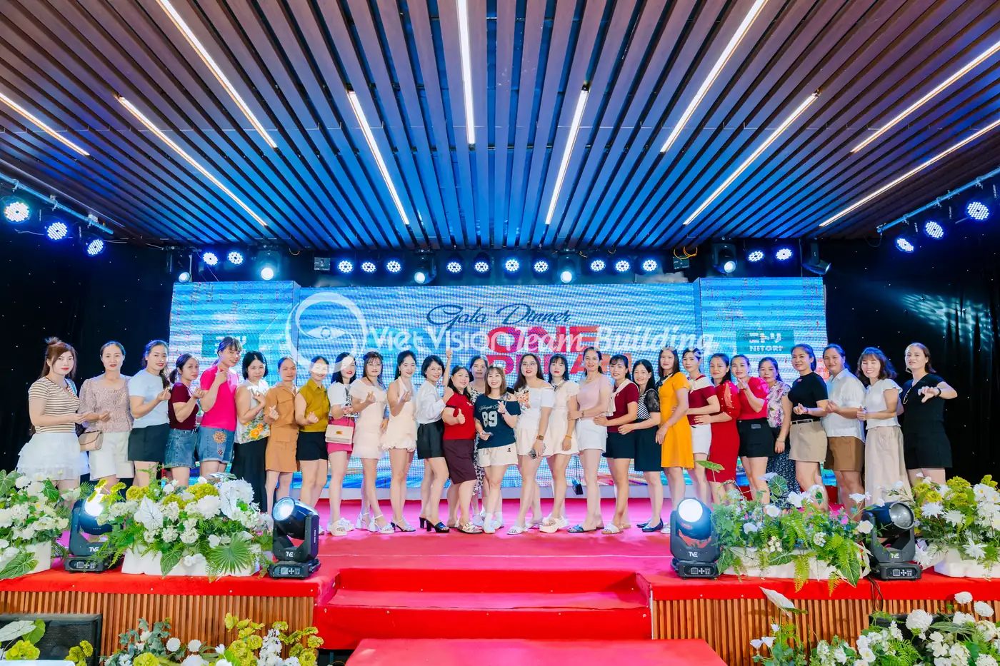 Nhạc nền giữ không khí trong phần trao giải