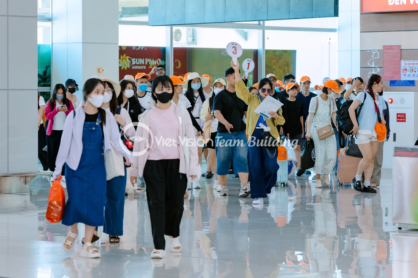 Đoàn công ty tập trung trước hành trình