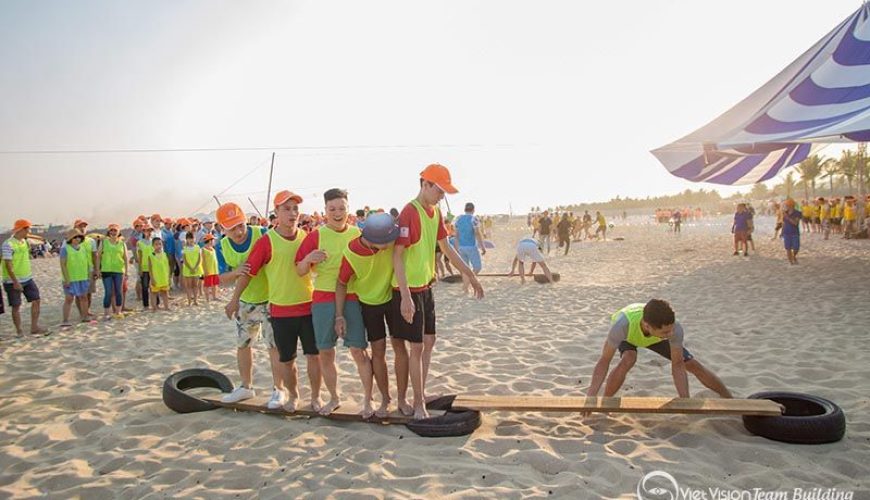 Sự khác nhau giữa tổ chức team building ngoài trời & trong nhà:
