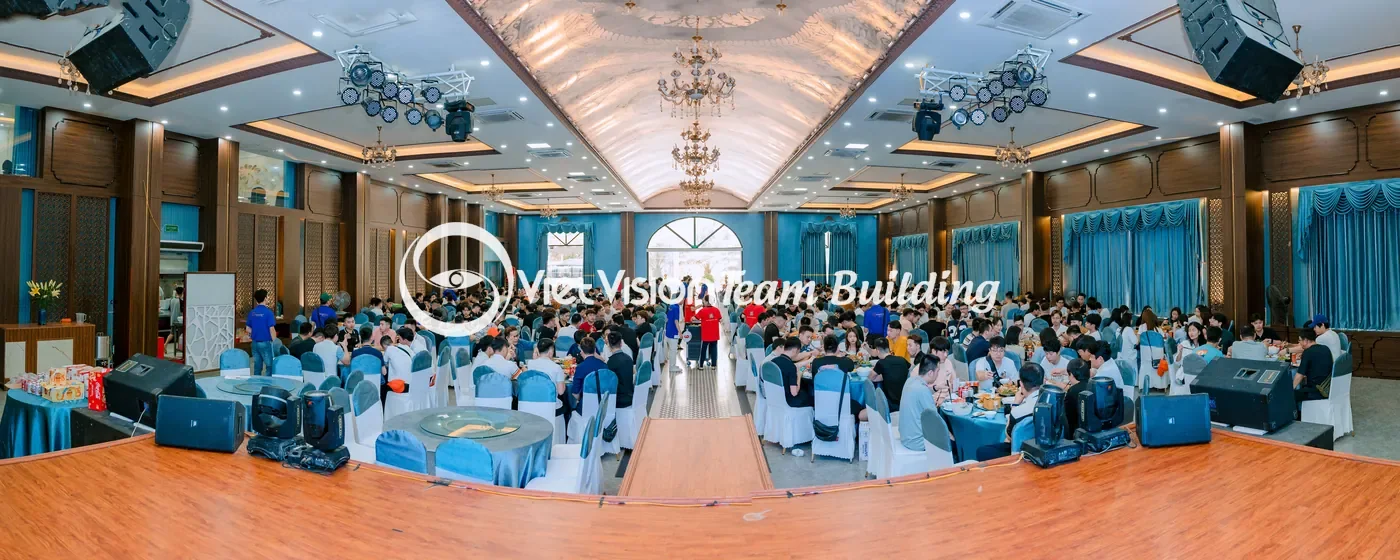 Đội ngũ nhiều địa điểm gặp nhau trong chương trình doanh nghiệp