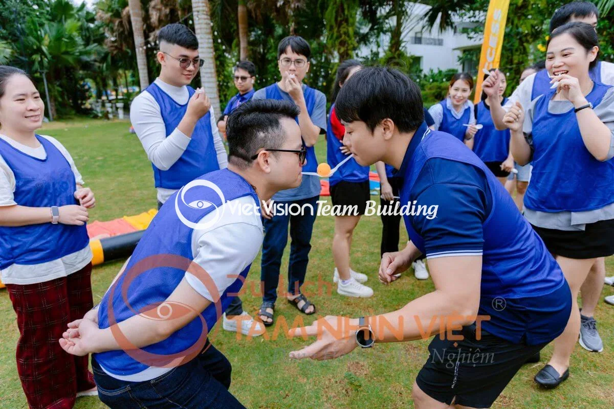Đội sales hoàn thành thử thách đồng đội