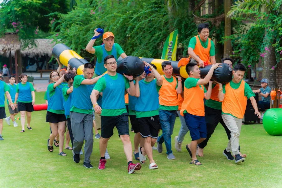 Team Building Du Xuân Hà Nội - Emeralda Ninh Bình 2 Ngày 1 Đêm