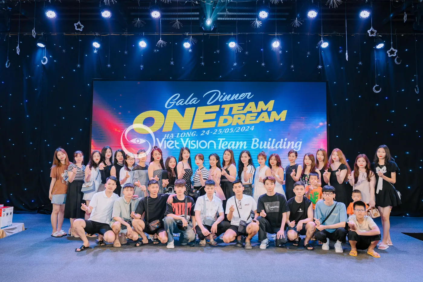 Gala dinner Hạ Long cần được giữ đủ năng lượng sau lịch team building và Sun World