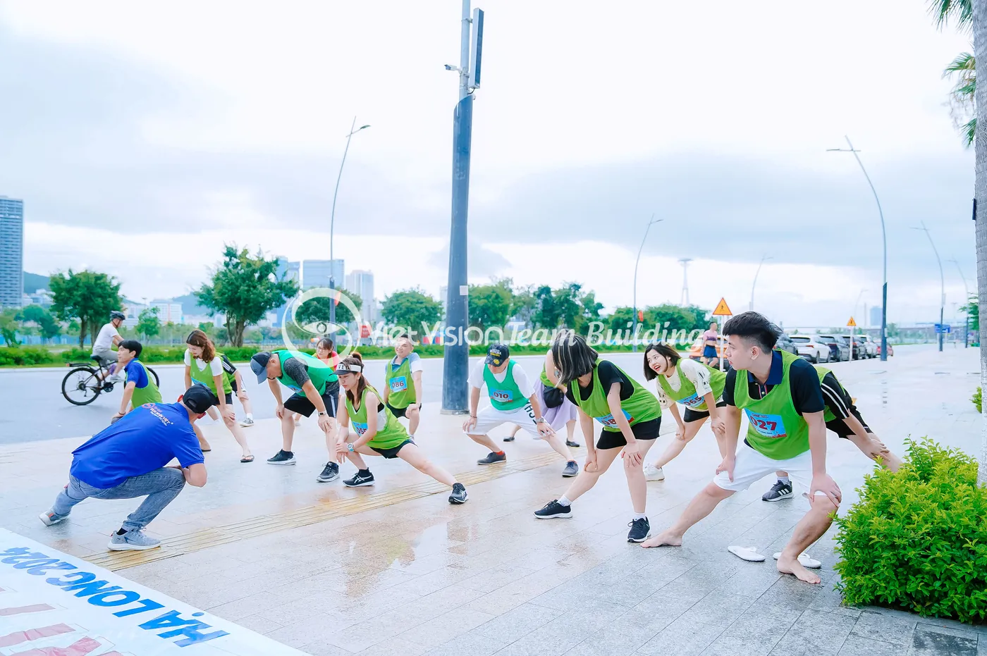 Đoàn doanh nghiệp vận động ngoài trời trong lịch Hạ Long có hoạt động công viên