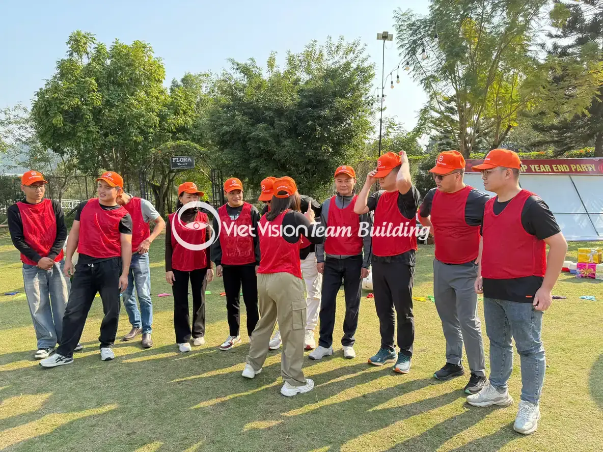 Đội nhóm hybrid cùng hoàn thành hoạt động ngoài trời