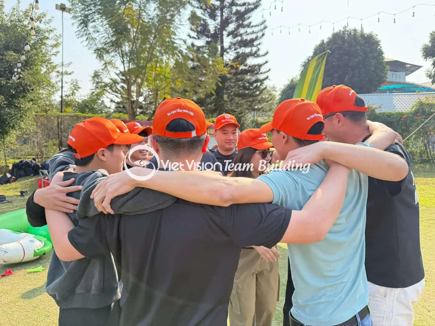 Nhóm quản lý phối hợp trong nhiệm vụ đồng đội