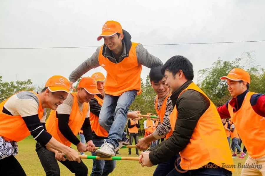Team building Serena Kim Bôi cho doanh nghiệp
