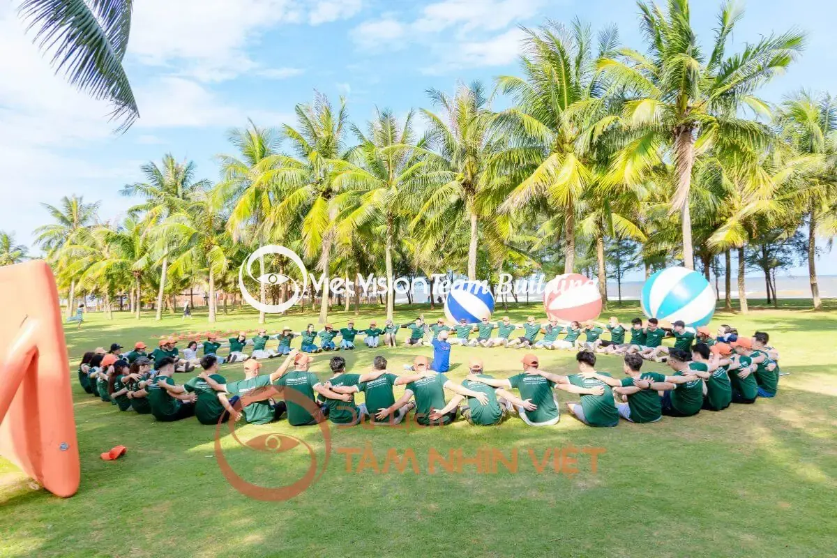 Thời điểm tổ chức ảnh hưởng trực tiếp đến giá và trải nghiệm tại điểm đến