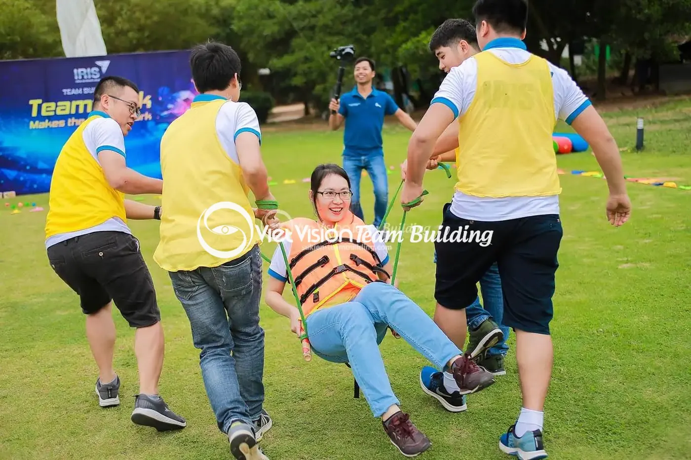 Hoạt động tập thể do Viet Vision tổ chức Hoạt động tập thể do Viet Vision tổ chức