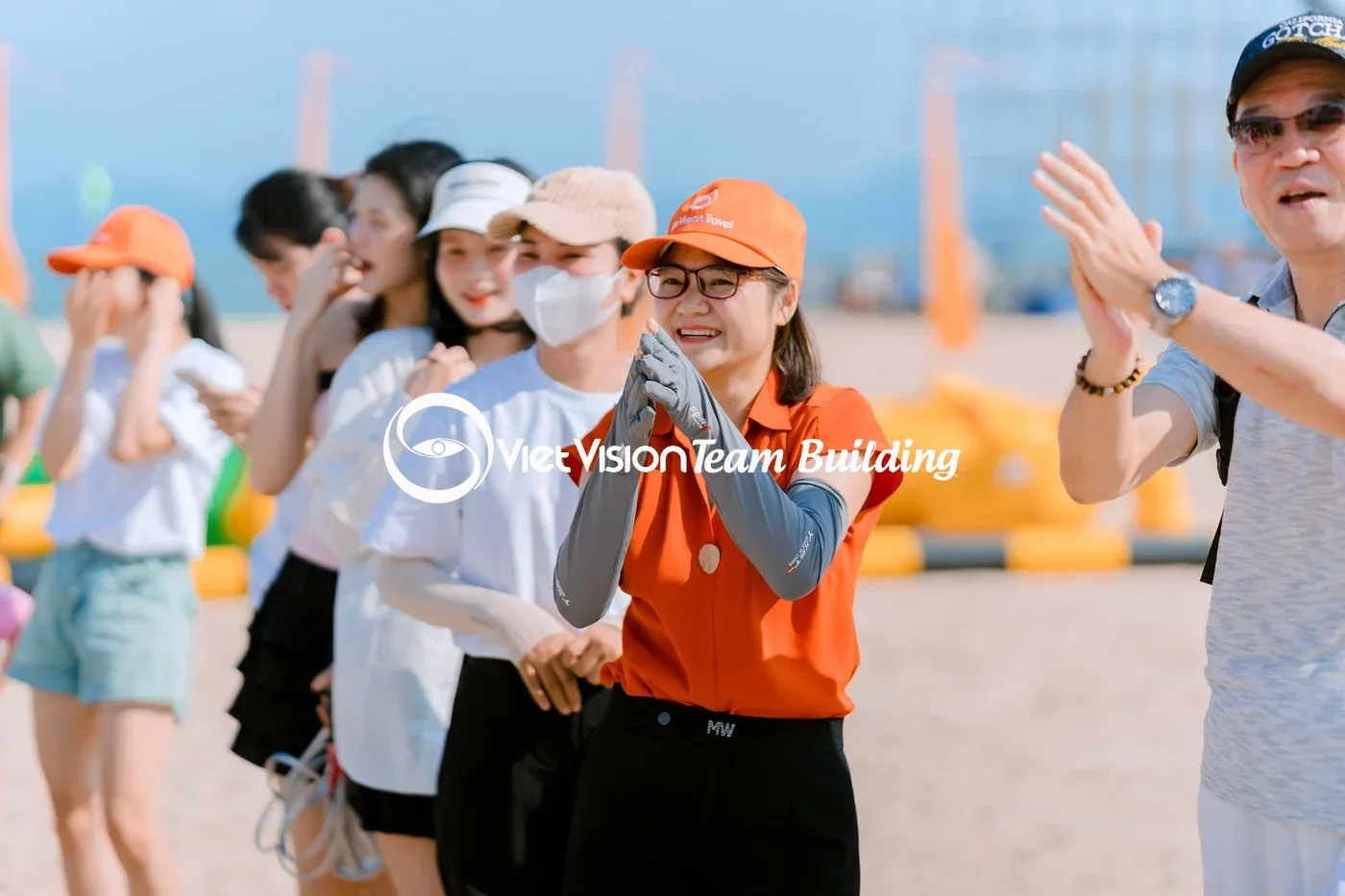 Đoàn tham gia thử thách phối hợp cùng Viet Vision Đoàn tham gia thử thách phối hợp cùng Viet Vision
