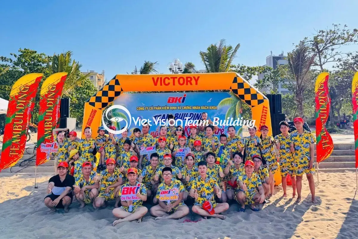 Team building bãi biển Cửa Lò Team building bãi biển Cửa Lò