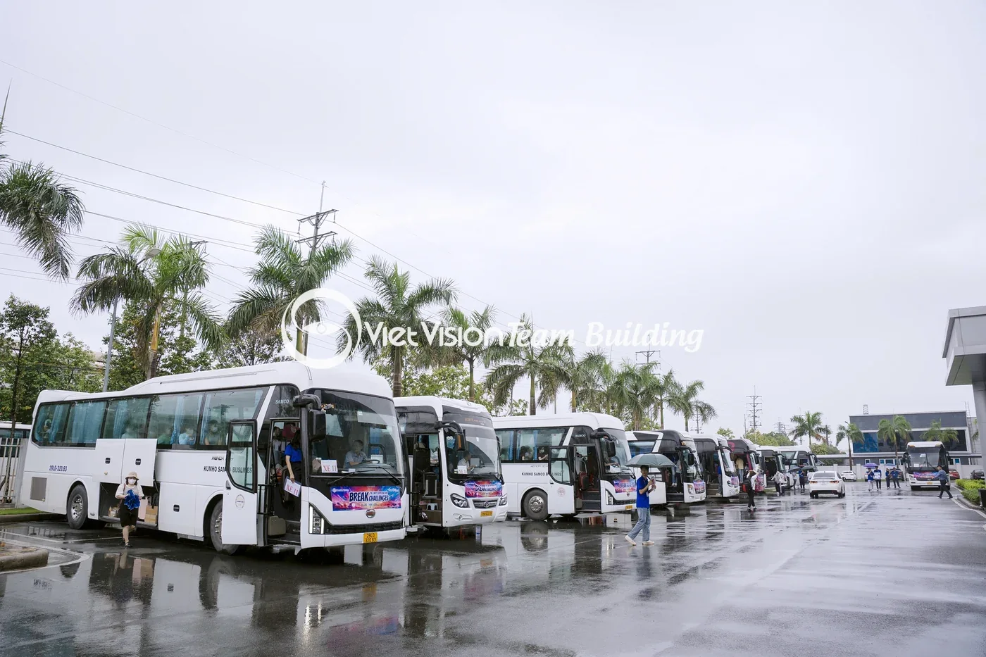 Xe đón đoàn là mốc cần đồng bộ với giờ kết thúc Xe đón đoàn là mốc cần đồng bộ với giờ kết thúc