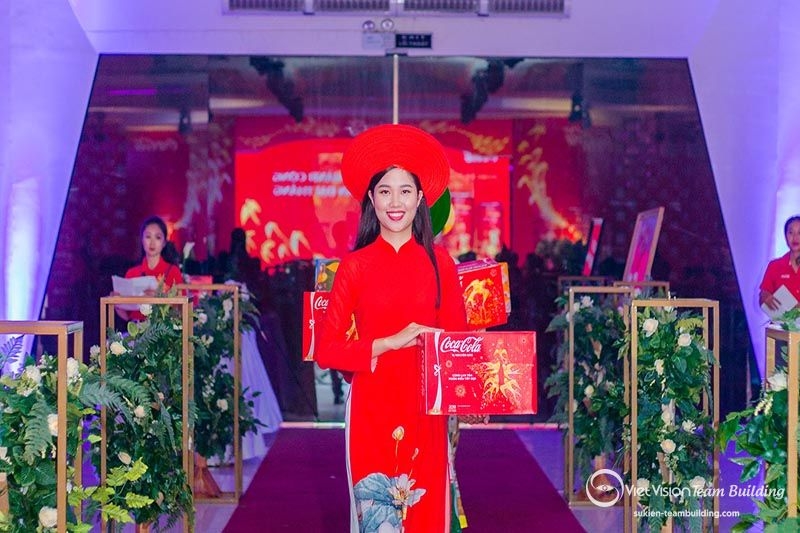 Tổ chức sự kiện hội nghị hội thảo tại Hải Phòng - Coca Cola | Window Kick Off Tết 2019