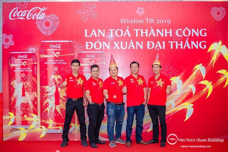 Tổ chức hội nghị hội thảo Coca Cola - Window Kick Off Tết 2019